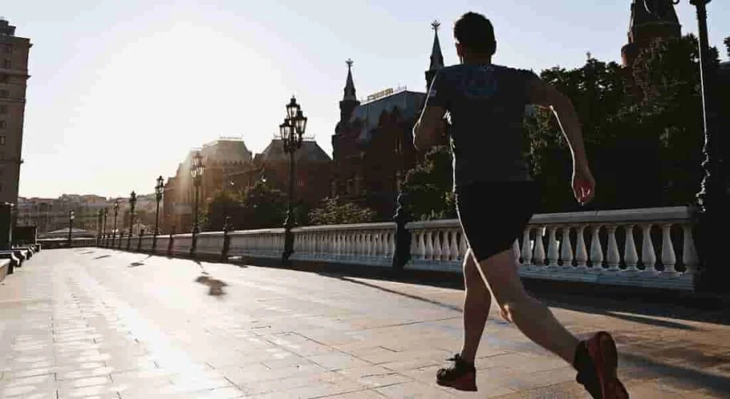 build up your mileage in order to complete half marathon without training